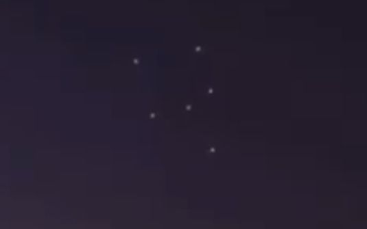 НЛО: огни в небе - видео очевидцев