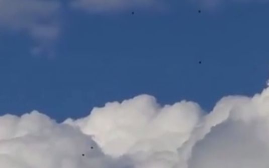 НЛО: огни в небе - видео очевидцев